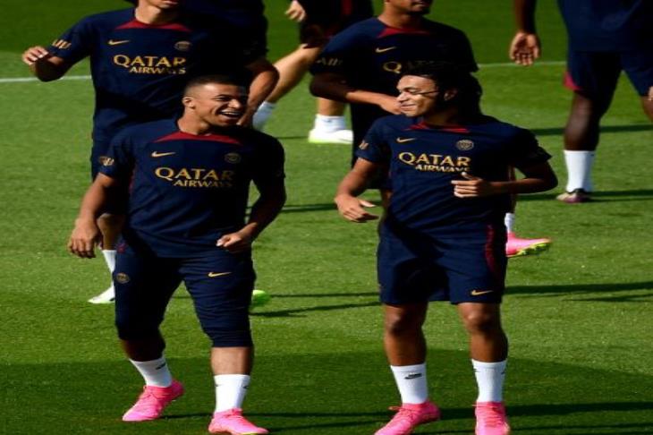 مبابي وشقيقه